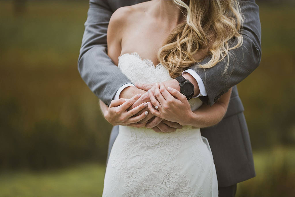 7Copy-of-bride-and-groom-veil-charleston-wedding